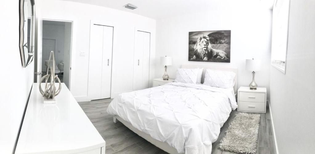 Modern & New,Excellent Location Miami Apartment Exterior photo
