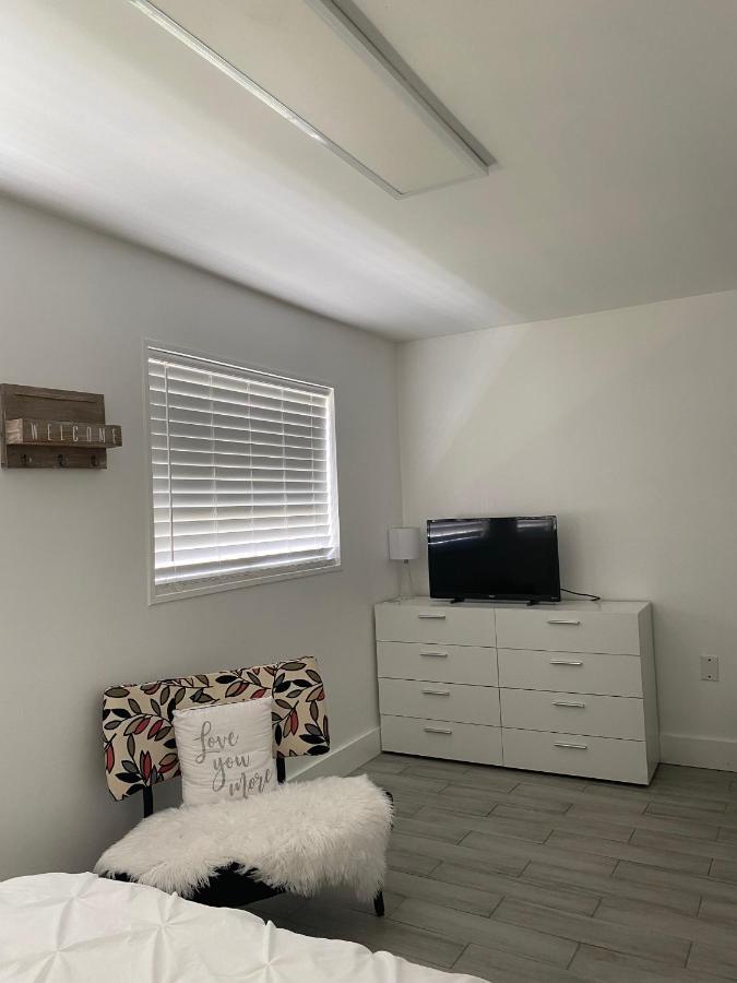 Modern & New,Excellent Location Miami Apartment Exterior photo